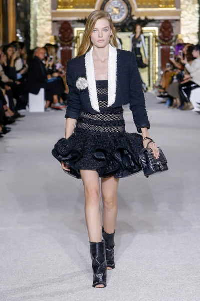 Look 43